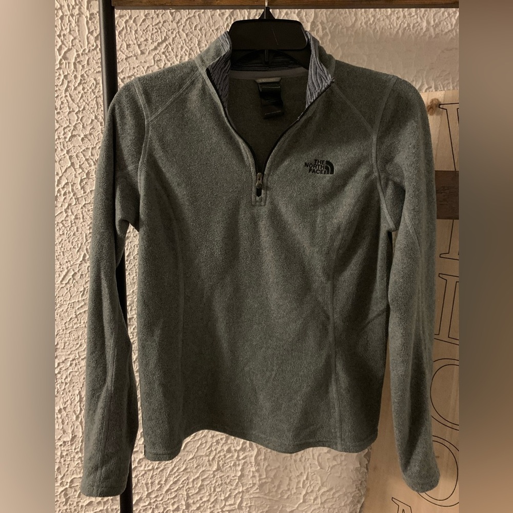 Half zip North face fleece
